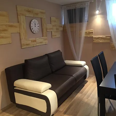 Maison d'hôtes Smeraldo Kastely Szallo *